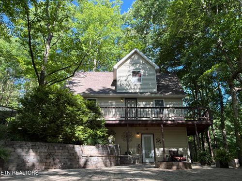 4039 Barb Hollow Rd, Walland, TN, 37886-2917 | Card Image