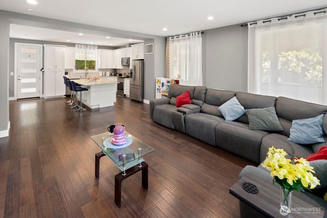 16422 76 Th Ave Ne, House other with 4 bedrooms, 4 bathrooms and 2 parking in Kenmore WA | Image 11