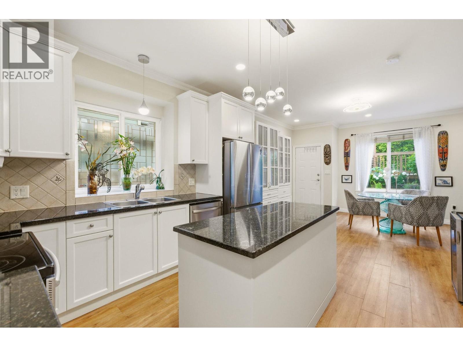 Residential in North Vancouver 5