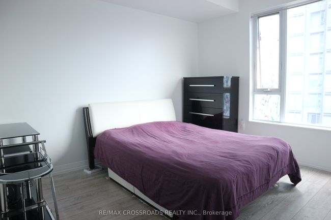 867 - 60 Ann O'reilly Rd, Condo with 2 bedrooms, 2 bathrooms and 1 parking in Toronto ON | Image 8