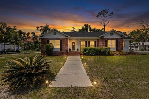 515 N Quincy St, Perry, FL, 32347-2516 | Card Image