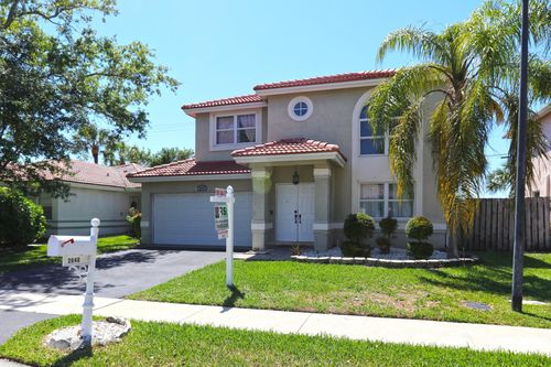 2640 Nw 80th Ave, Margate, FL, 33063-8140 | Card Image