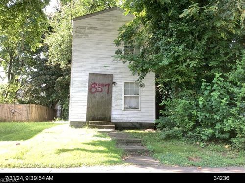 857 B Ave, Norfolk, VA, 23504-2454 | Card Image