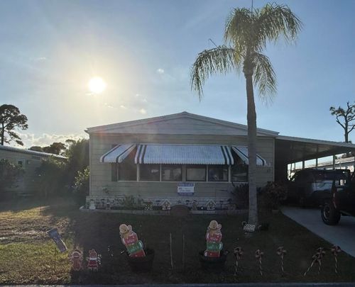 69 Las Casitas Ct, Fort Pierce, FL, 34951 | Card Image