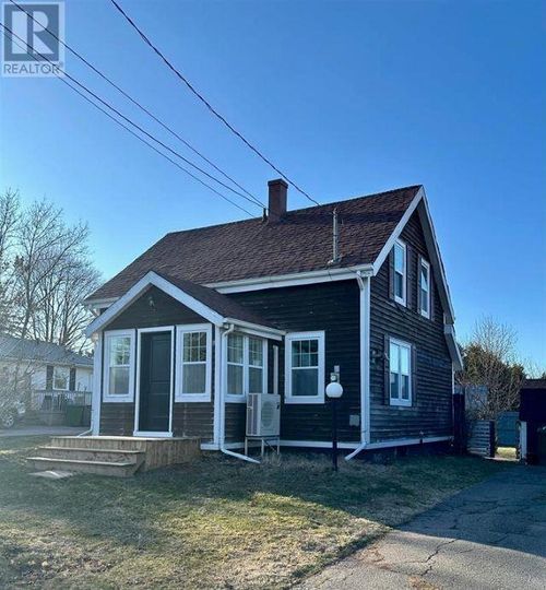 51 Pleasant St, Kensington, PE, C0B1M0 | Card Image