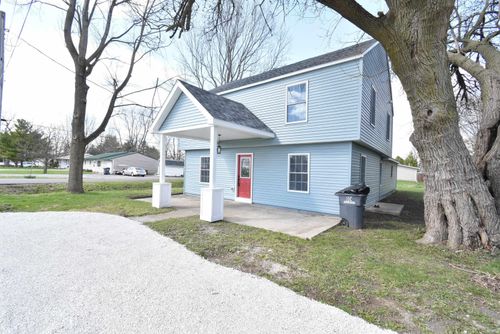 112 W Allen St, Kentland, IN, 47951-1361 | Card Image