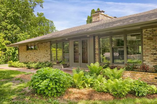 3465 Deephaven Ave, Wayzata, MN, 55391-3012 | Card Image