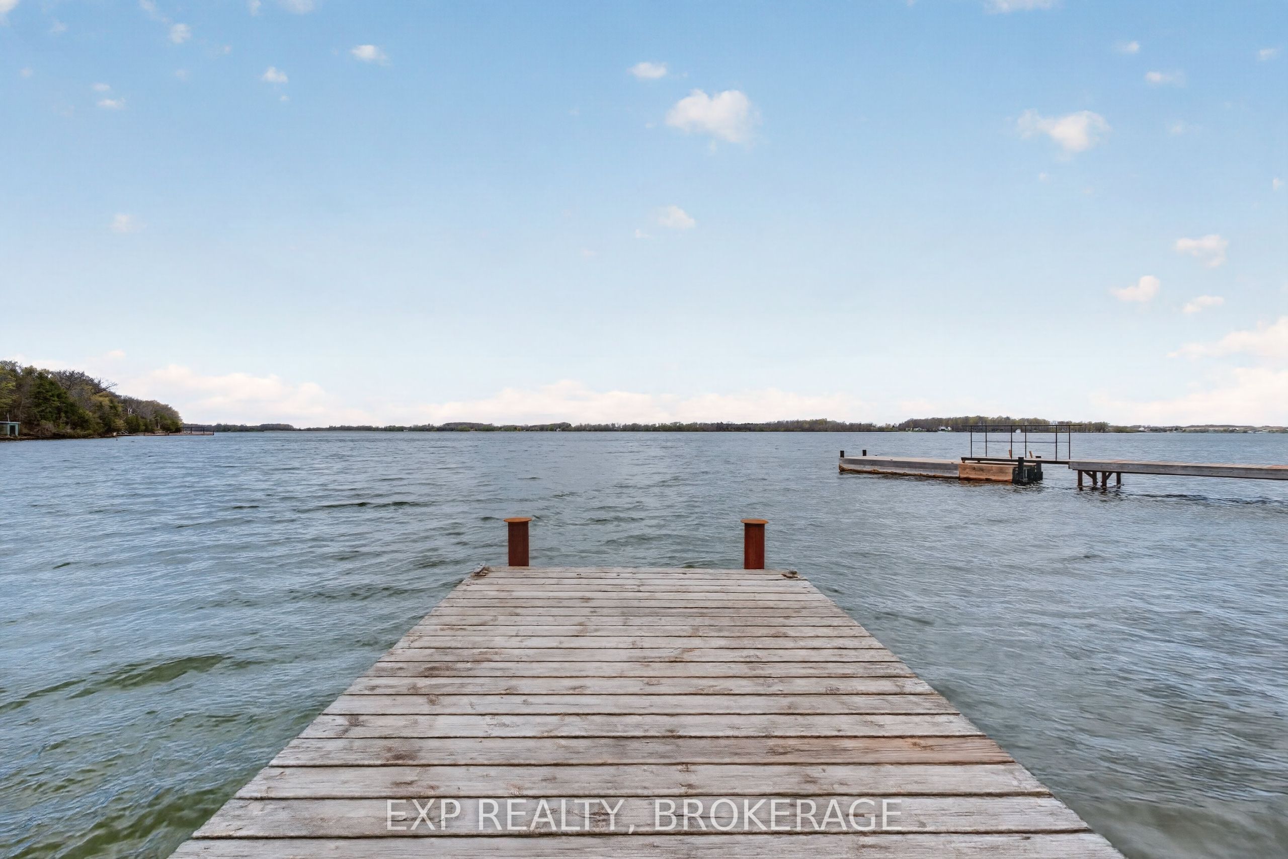 Residential in Frontenac Islands 5