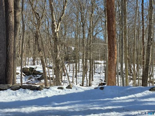 69 Shore Road, Waterford, CT, 06385 | Card Image