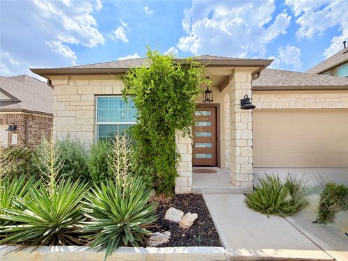 928 Legends Ln, Georgetown, TX, 78628-2777 | Card Image