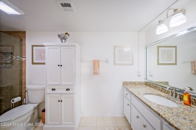 Master Bathroom | Image 11