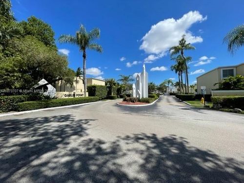apt-8-6845 Sw 45th Ln, Miami, FL, 33155-6834 | Card Image