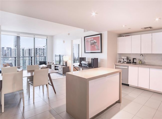 APT-3008 - 1600 Ne 1 St Ave, Condo with 2 bedrooms, 2 bathrooms and null parking in Miami FL | Image 7