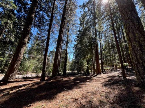 84 Yonkalla Trl, Graeagle, CA, 96103-1358 | Card Image