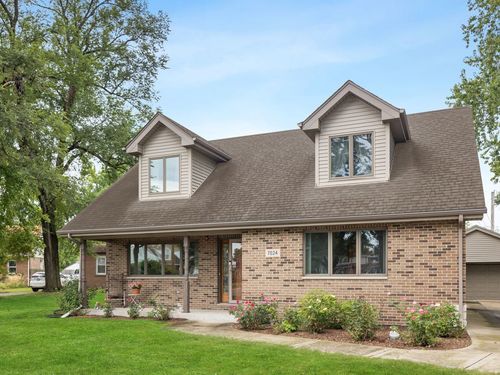 7024 Garden Ln, Bridgeview, IL, 60455-1028 | Card Image