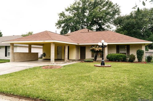10481 Birchwood Dr, Baton Rouge, LA, 70807-2918 | Card Image
