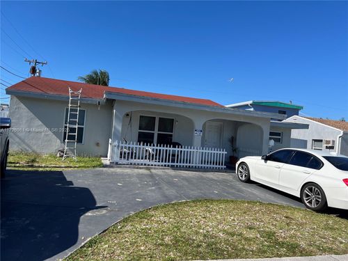 720 Nw 30th Ave, Miami, FL, 33125-2927 | Card Image