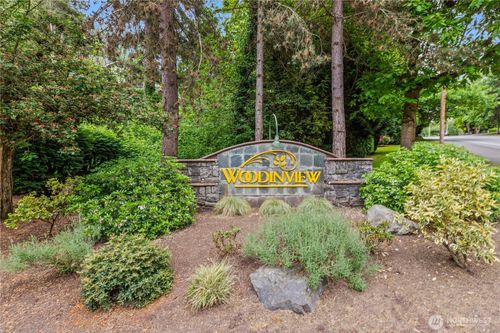 e203-12118 Ne 171st Place, Bothell, WA, 98011 | Card Image