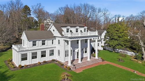 158 E Shore Rd, Halesite, NY, 11743-1140 | Card Image
