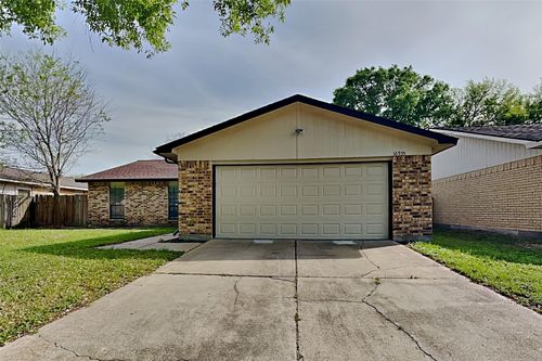 16935 Kilwinning Dr, Houston, TX, 77084-1841 | Card Image