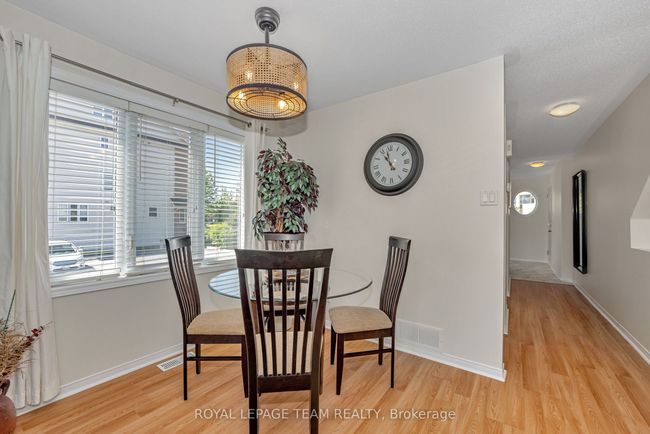 6 - 85 Cresthaven Dr, Condo with 2 bedrooms, 2 bathrooms and 1 parking in Nepean ON | Image 10