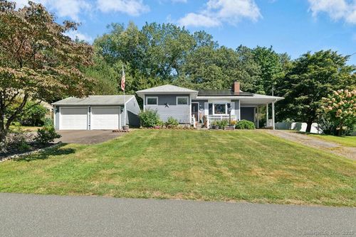 15 Alexander Dr, Brookfield, CT, 06804-2201 | Card Image