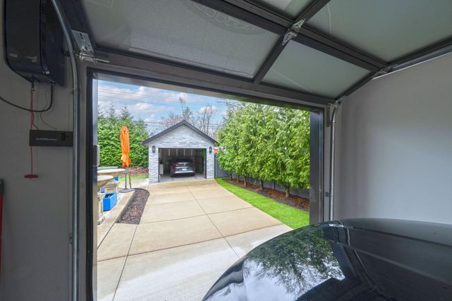 27 second garage | Image 23