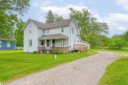 6034 Bates Rd, Williamsburg, MI, 49690-8501 | Card Image