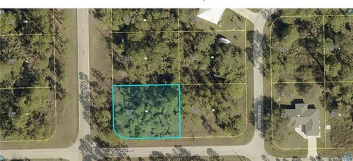 211 Columbus Blvd S, Lehigh Acres, FL, 33974-5781 | Card Image