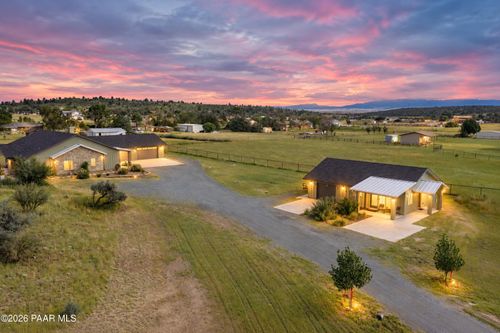 1379 W Mcintosh Dr, Prescott, AZ, 86305-8608 | Card Image