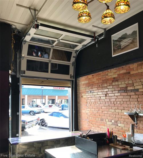 310 N Main St, Davison, MI, 48423-1434 | Card Image