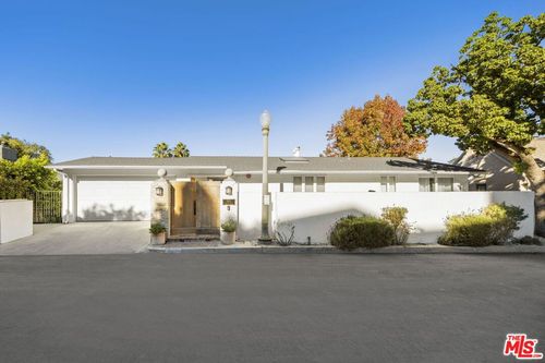 3411 Tareco Dr, Los Angeles, CA, 90068-1529 | Card Image
