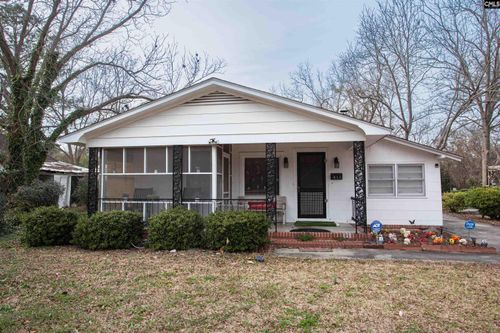 411 N Dennis Ave, Bishopville, SC, 29010-1433 | Card Image
