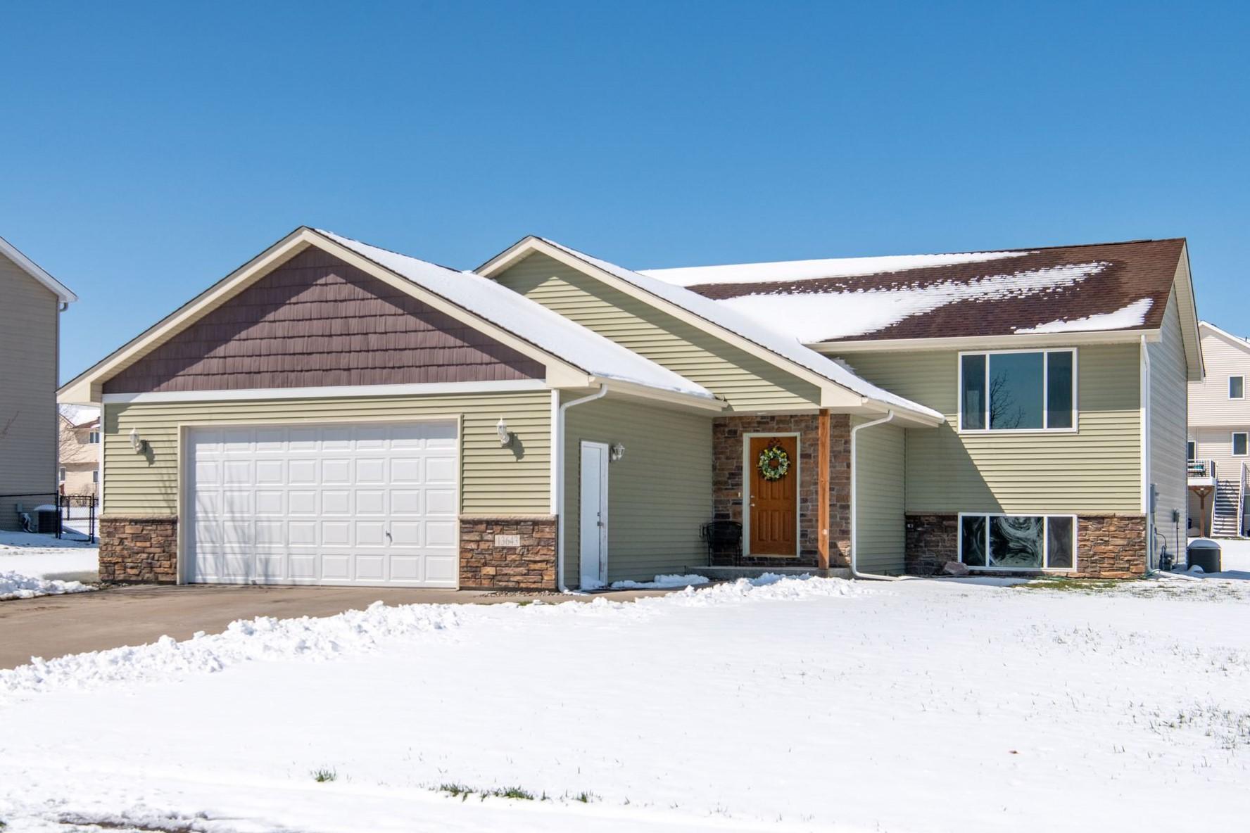 Hynes Rd, Rogers, MN 55374