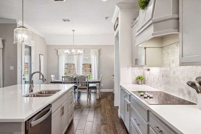 Large electric cooktop | Image 13