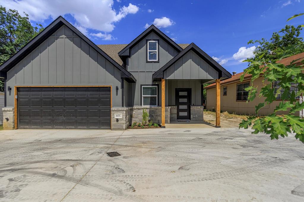 Mccart Ave, Fort Worth, TX 76115