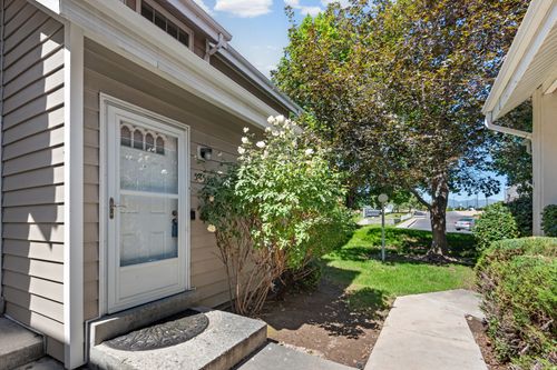 5458 S Lighthouse Rd, Taylorsville, UT, 84123-5839 | Card Image