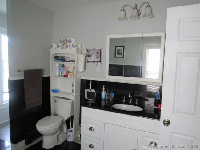 76 Porter St, House other with 2 bedrooms, 2 bathrooms and 3 parking in Bridgeport CT | Image 36