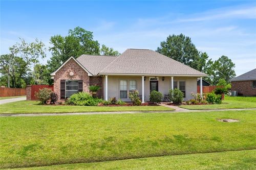 2028 Richland Est, Gonzales, LA, 70737-4055 | Card Image