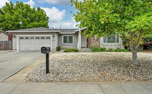 4924 Olive Oak Way, Carmichael, CA, 95608 | Card Image