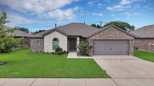 1338 Winding Hollow Dr, Grand Prairie, TX, 75052-6916 | Card Image