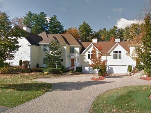 22-22 Bobby Jones Dr, Andover, MA, 01810-2880 | Card Image