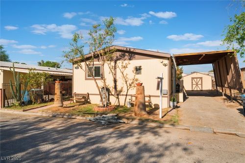 1943 Quintearo St, Las Vegas, NV, 89115-6328 | Card Image