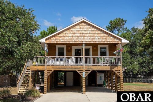 522 W Wilkinson St, Kill Devil Hills, NC, 27948-7780 | Card Image