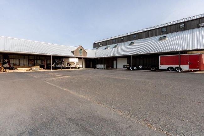 1635 County Road 135, House other with 5 bedrooms, 3 bathrooms and null parking in Hale Center TX | Image 11