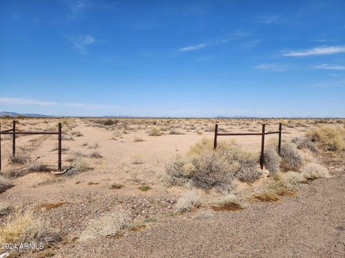 --66XXX Interstate 8 Frontage Rd, Dateland, AZ, 85333 | Card Image