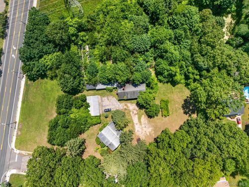 39-39 Seaman Neck Rd, Dix Hills, NY, 11746-6817 | Card Image