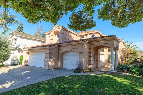 3705 Dillingham Avenue, Modesto, CA, 95357 | Card Image