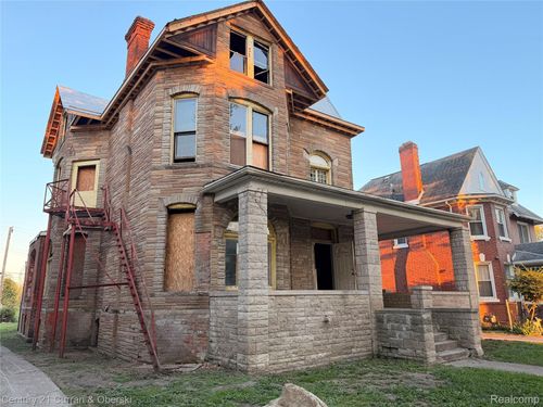 1564 Cadillac Blvd, Detroit, MI, 48214-3108 | Card Image