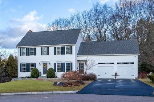 19 Bridgeview Circle, Walpole, MA, 02081 | Card Image